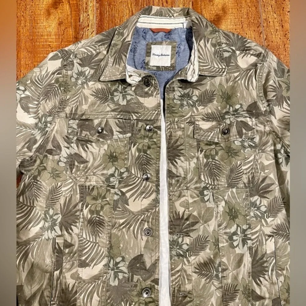 Tommy Bahama Large Boracay Como Camo Trucker Jacket 380 Tea‎ Leaf green